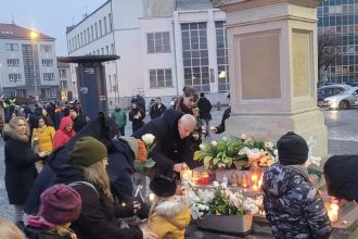 Na namest sa rozsvietili kahaneky Dobr ludia nesm mla povedal novinr ktorho Jano uil