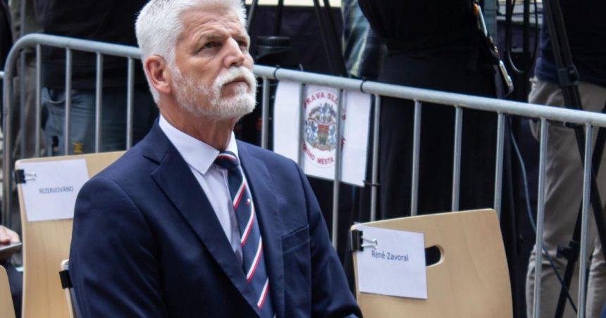 Pavel pojde buduci tyzden na policiu aby podal vysvetlenie k spravam od Macinku