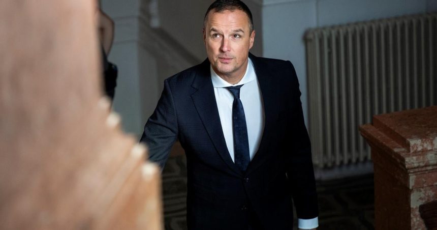 Poradca premiera Lindtner nema ambicie na moc nechce byt generalnym prokuratorom