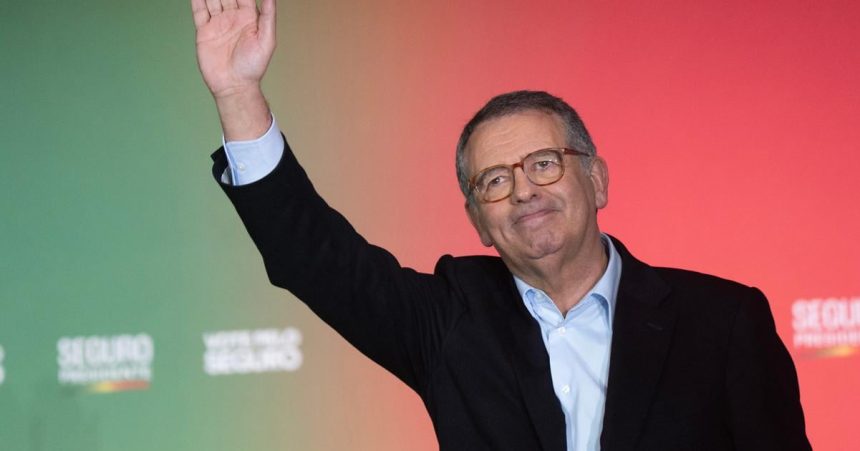 Portugalsko V druhom kole prezidentskych volieb prieskumy uprednostnuju socialistu