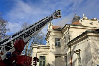 Pri poziari v psychiatrickej nemocnici v Prahe zomrel jeden clovek