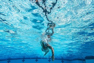 Prievidza Mesto zakupi budovu Slovenskeho futbaloveho zvazu pre novu plavaren