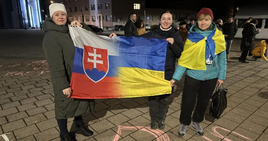 Putinovo meno nevyslo vim rutine zanevrela Pripomenuli si tyri roky od invazie