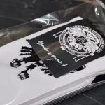 SIS pred Vianocami zakupila vtipne ponozky Zatajuje cenu aj mnozstvo