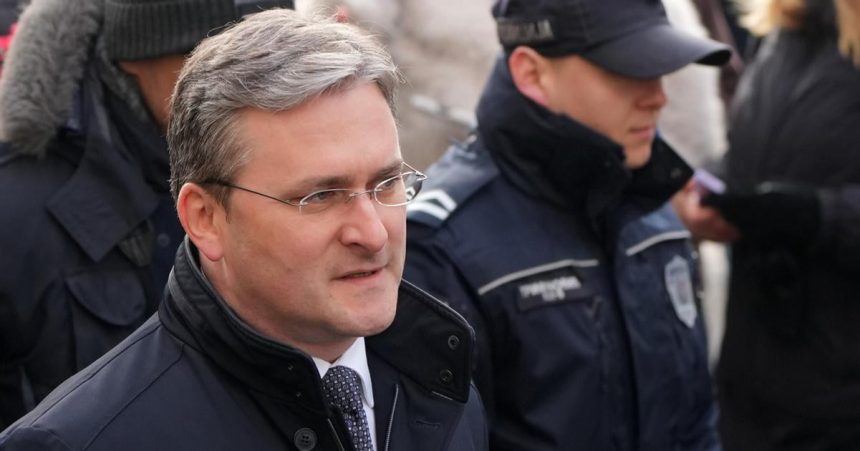 SRBSKO V Belehrade sa zacal sud s ministrom kultury pre korupciu v svislosti s projektom luxusneho hotela zata Trumpa