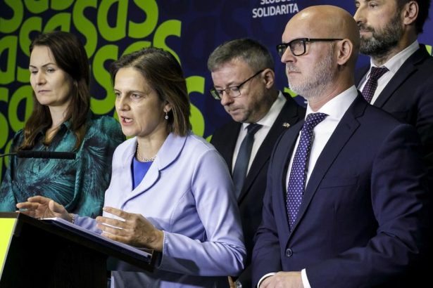 SaS pripravuje snem no Sulik sa ho nezucastni Vo vedeni moze skoncit jeho posledny spojenec