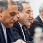 Sef iranskej diplomacie odisel do Zenevy caka ho tretie kolo rokovani s USA o jadrovom programe