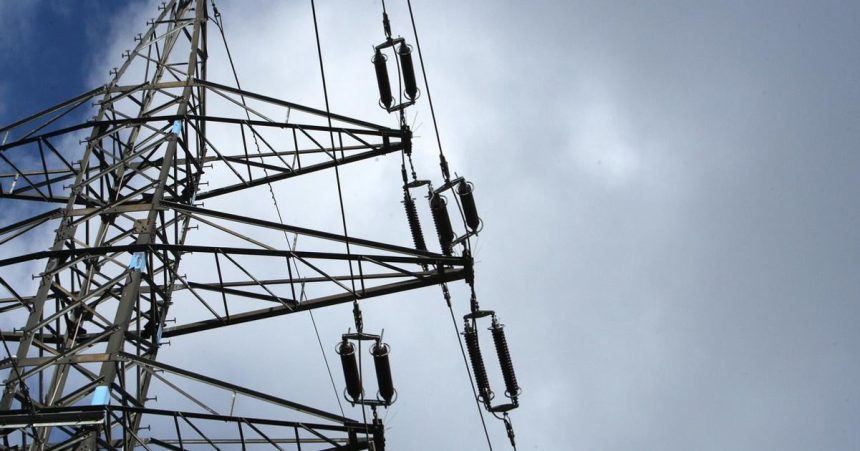 Slovenska elektrina prednostne pre slovenske firmy Nezmysel odmieta to dokonca aj statny podnik