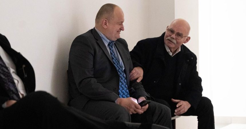 Sud v kauze pozemkovej mafie rozprasil legendu agenta Draga Hrbacka oslobodil