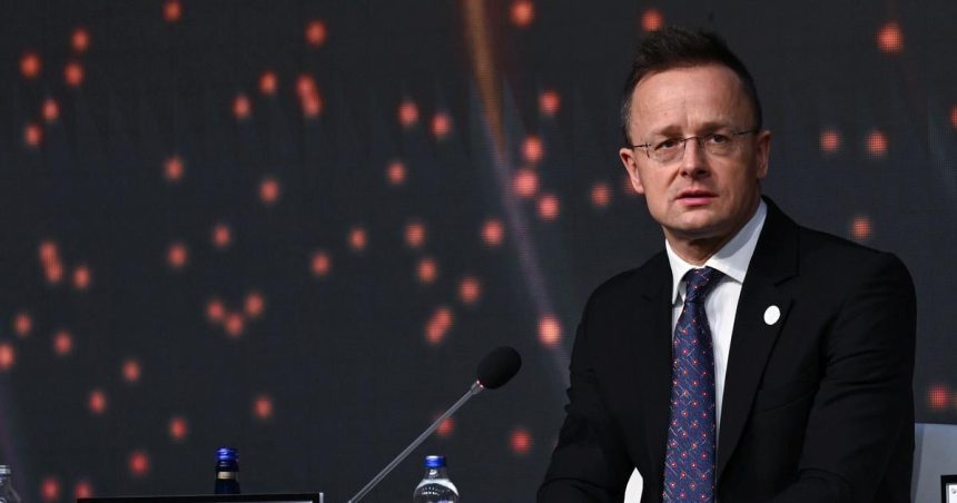 Szijjarto SR sme pozadali Chorvatsko o prepravu ropy cez ropovod Adria