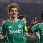 VIDEO Galapredstavenie anglickeho utocnika V prvom polcase strelil Karabachu styri goly