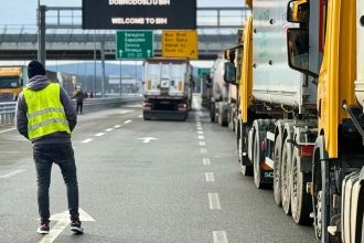Vodici kamionov ukoncili blokaciu hranic s EU