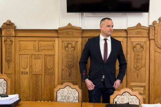 Zacal sa proces s Ficovym poradcom Lindtnerom Hovoril o cinskom prekliat a diskreditacii