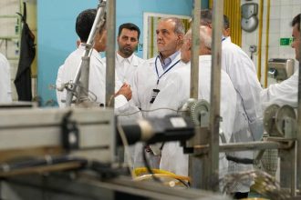 rokovania medzi usa a iranom sa uskutocnia v piatok v omane tvrdia media