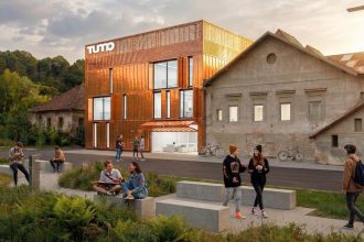 Cast 500 rocneho unikatu sa premeni na lihen talentov pre 21 storocie