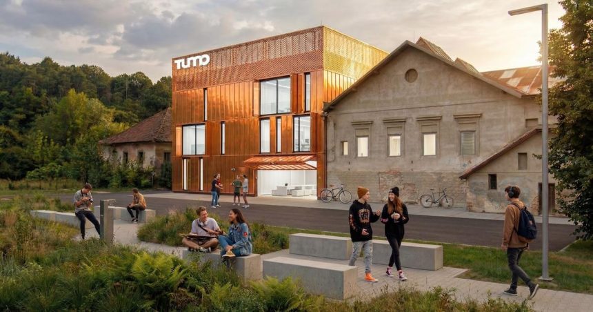 Cast 500 rocneho unikatu sa premeni na lihen talentov pre 21 storocie