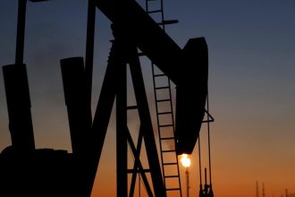 Cena ropy Brent uzavrela obchodovanie na najvyssiej urovni za takmer styri roky