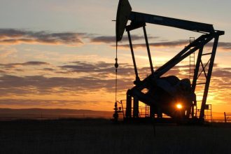 Cena ropy Brent vzrastla o 5 percent