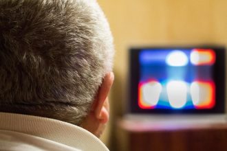 Ceska televizia upozornuje ze planovane zrusenie casti koncesii jej hrozi bankrotom