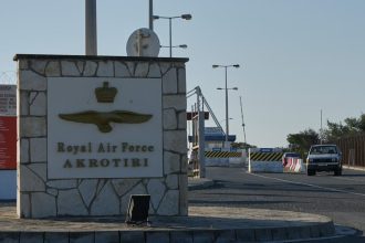 Cyprus po dronovom utoku zatial nepoziadal o spolocnu obranu EU Komisia temu otvori v najblizsich dnoch