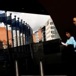 Eurokomisia udajne zmiernuje strategiu Nakupuj europske