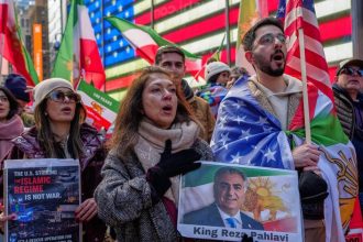 Expert na Iran Rezim sa snai vtiahnut NATO do konfliktu Dfa ze Europania zacnu tlacit na ukoncenie utokov