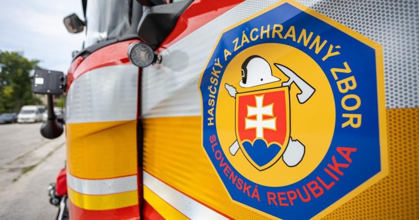 Hasicske prezidium odsudilo utok na zasahujuce posadku po poziari v Lipanoch