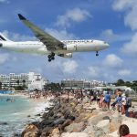 Kedy kupit letenky na dovolenku Ceny paliva vzrastli o takmer sto percent davajte pozor na dodatocne poplatky