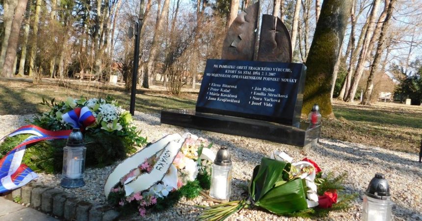 Od vybuchu vo VOP Novaky uplynulo 19 rokov obete si uctili pietnou spomienkou
