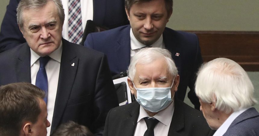 Polska opozicna strana PiS vymenovala Czarneka za kandidata na premiera vo volbach 2027