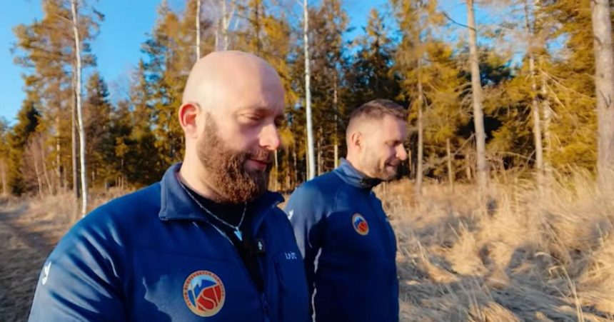 Spicky Klubu turistov obvinili sefa Hikemates z vlamania do skladu Teryho chaty policia pripad uzavrela