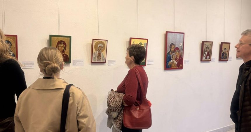 Topolcianska galeria predstavuje ikonopisnu tvorbu troch autorov sucastou vystavy je premietanie filmu