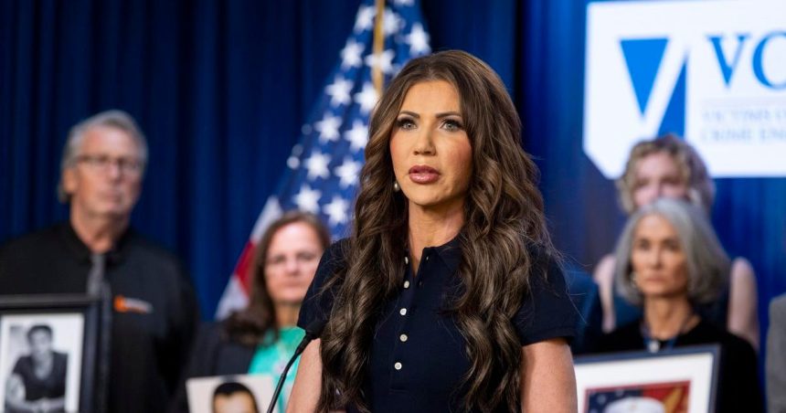 Trump oznamil odvolanie ministerky vnutornej bezpecnosti Kristi Noemovej