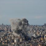 Vojna ktoru si nezvolili Libanon hlasi stovky obeti zatial co statisice ludi utekaju na sever