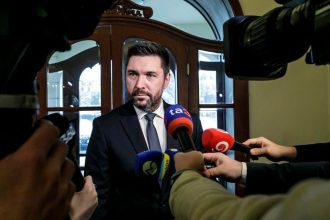 vlada prerokuje nariadenie o priamych platbach ako aj spravu o clenstve slovenska v eu