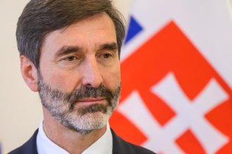 Blanar odcestoval na navstevu Albanska so sefmi diplomacie Ceska a Rakuska