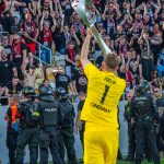 Gasparik ho prirovnal k majstrovi sveta Bavil fanusikov vypil si aj pivo Z odchodu z Trnavy si vraj moze za to sam