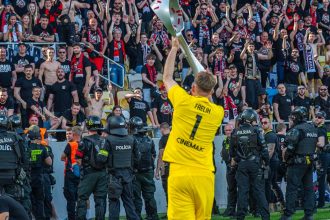 Gasparik ho prirovnal k majstrovi sveta Bavil fanusikov vypil si aj pivo Z odchodu z Trnavy si vraj moze za to sam