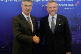 Investicie do prepojenia regionu Trojmoria nie su podla prezidenta luxusom ale nevyhnutnostou