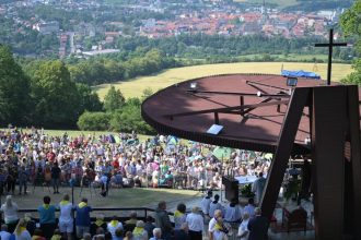 Na Mariansku horu prichadzaju tisicky putnikov Aj tento rok budu jazdit mimoriadne autobusove linky