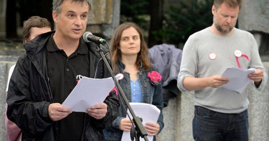 Napadnuty reporteri Brada Ako je mozne ze si na sud niekto prinesie taser