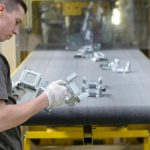 Napatie na Blizkom vychode narusuju globalnu ekonomiku Slovakov podla analytikov caka pokles realnych miezd