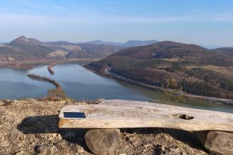 Obri si tam namacali nohy vo Vahu Turisticky klenot Povazia uz zrejme navstivil kazdy obyvatel