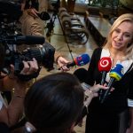 Sakova opravuje deravu energeticku pomoc Len dalsi papier reaguje dodavatel energi