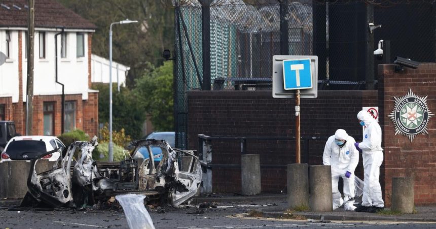 Skupina Nova irska republikanska armada hrozi utokmi na policajtov v ich domovoch