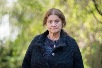 Slnko v sieti malo aj nedostojne chvile Gindl Tatarova Cesi nan prisli ako do zadrhelu v gubernii