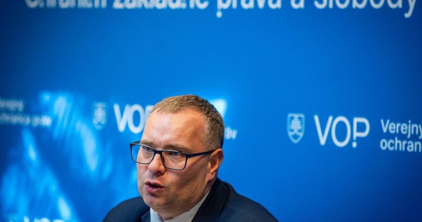 Advokatska komora odsudzuje utoky na verejneho ochrancu prav