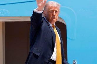 Ake akcie kupil Trump Vyvolal rozruch transakcie lamali rekordy