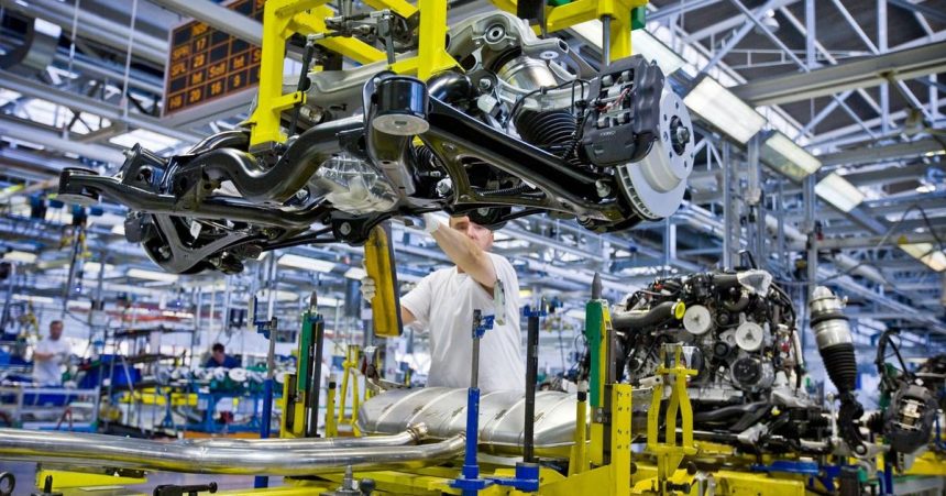 Aktivita vo vyrobnom sektore eurozony rastla najvyraznejsie za takmer styri roky