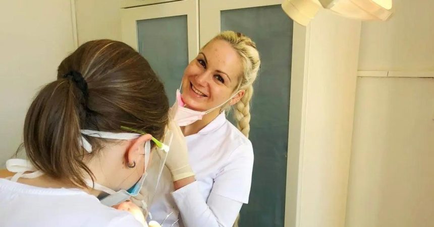 Ambiciozna zubarka zvladava viacero ambulancii Jej snom je ordinovat v Norsku